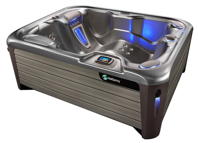 Small Hot Tubs: Where Urban Dwellers Find Tranquility ...