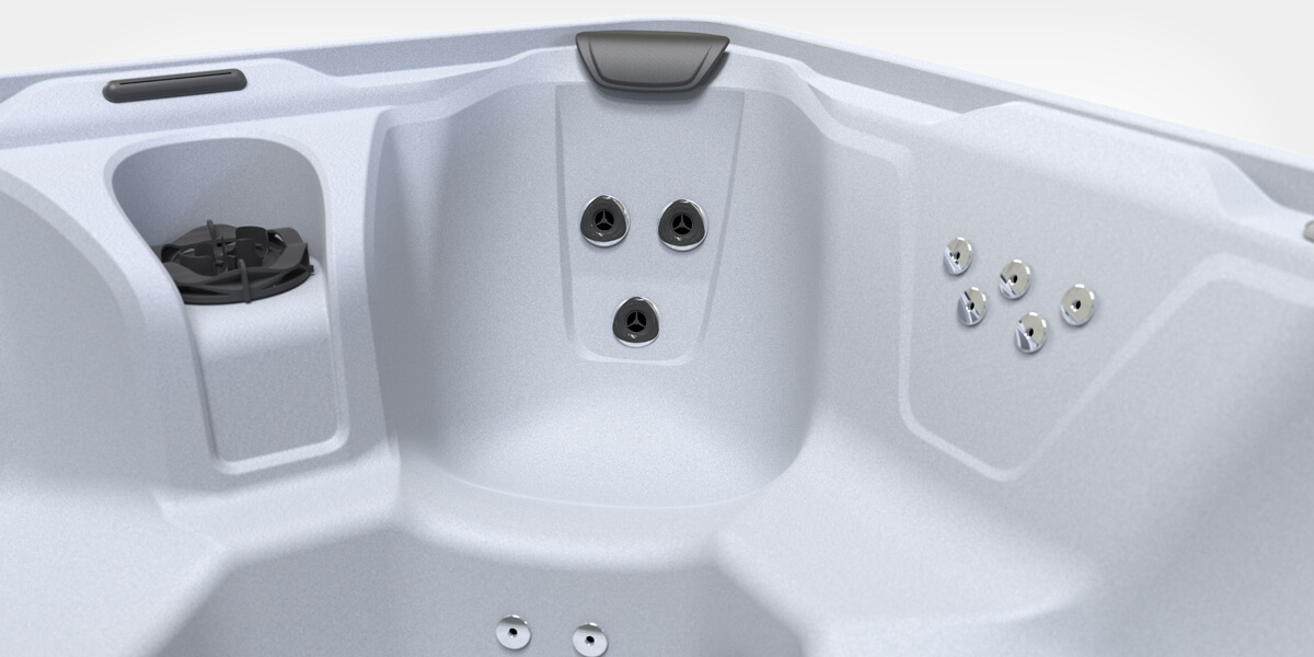 Freeflow Collection model seat detail image with jets and comfort pillow