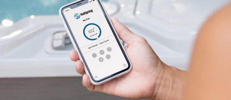 hot-spring-connected-spa-on-phone